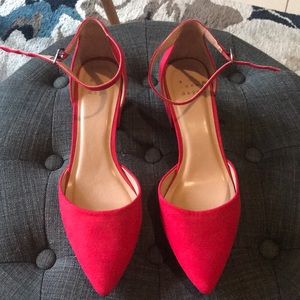 A New Day low heels. 8 1/2. Red.